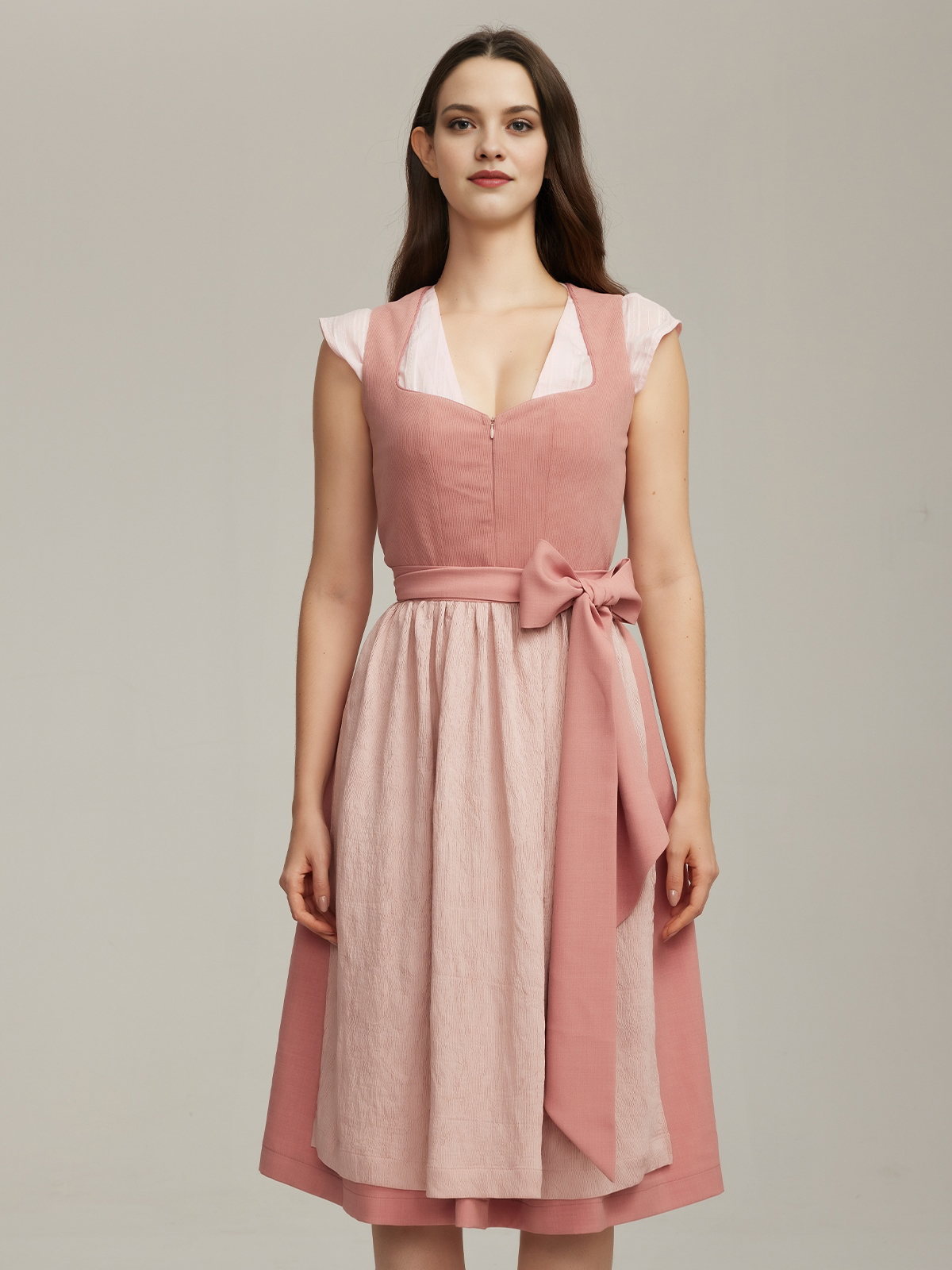 Moderne Dirndl-Kleider in Rosa