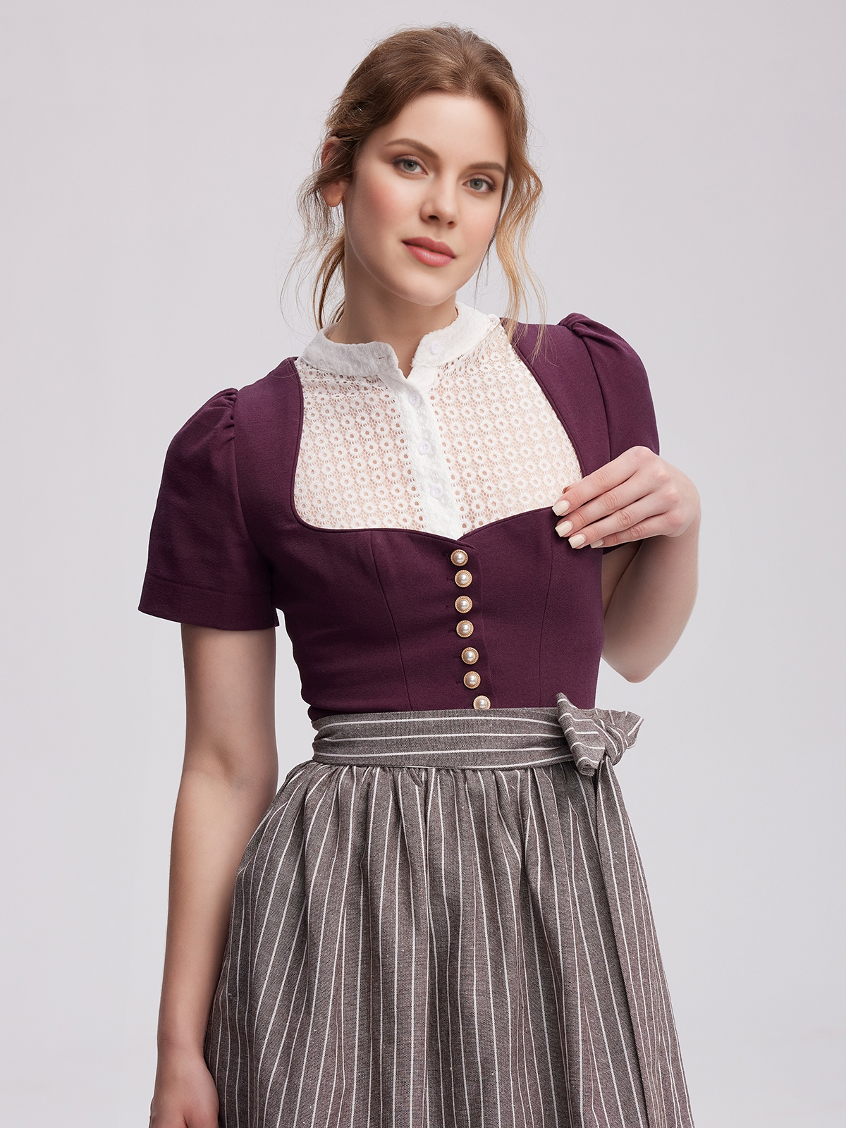 Dirndl mit Reißverschluss vorne in Lila