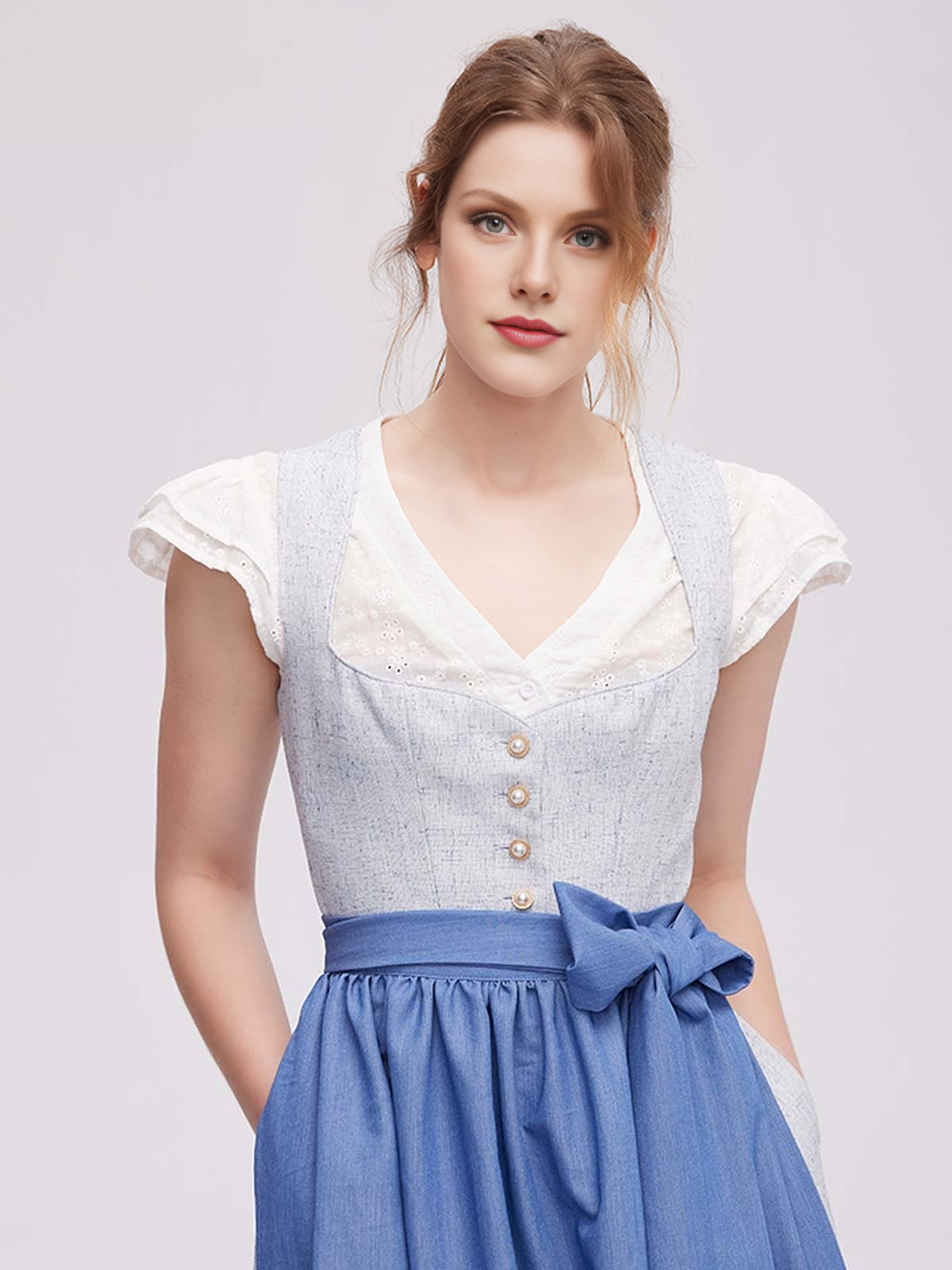 Dirndl Hellgrau