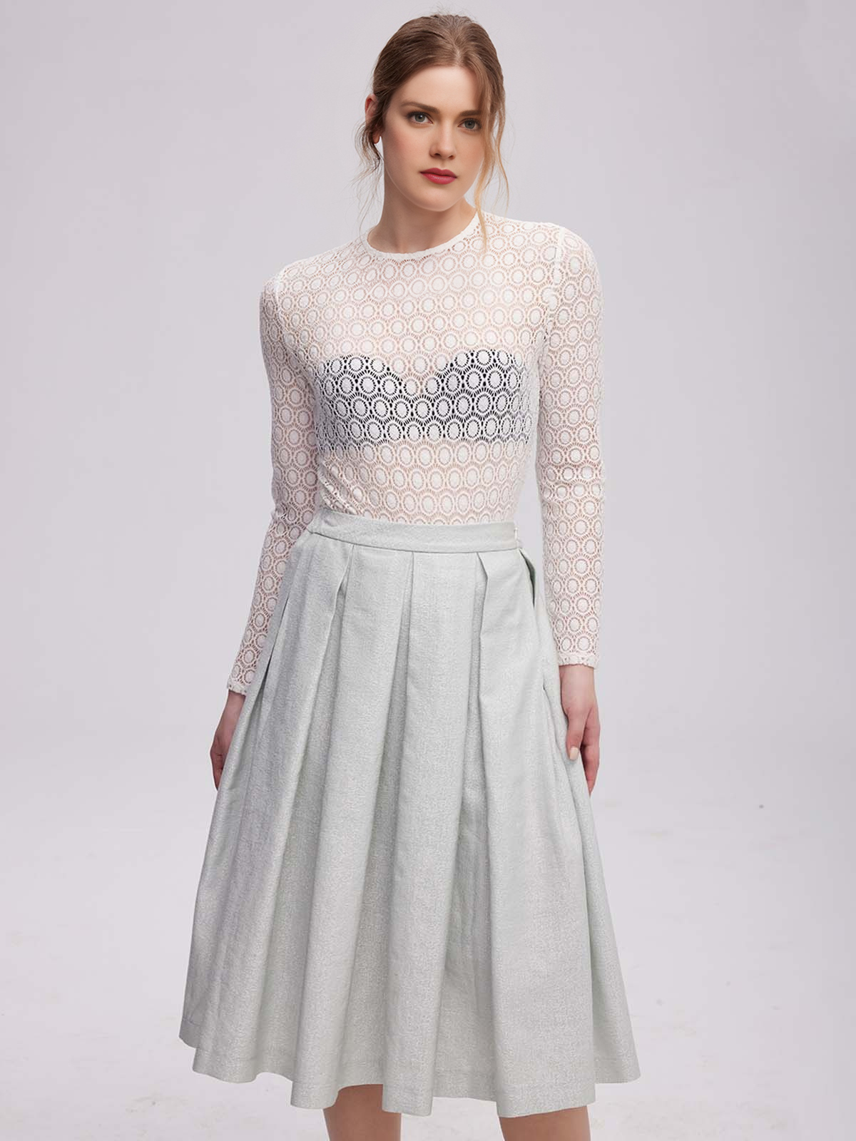 Dirndl Bluse schwarz langarm im modernen Stil